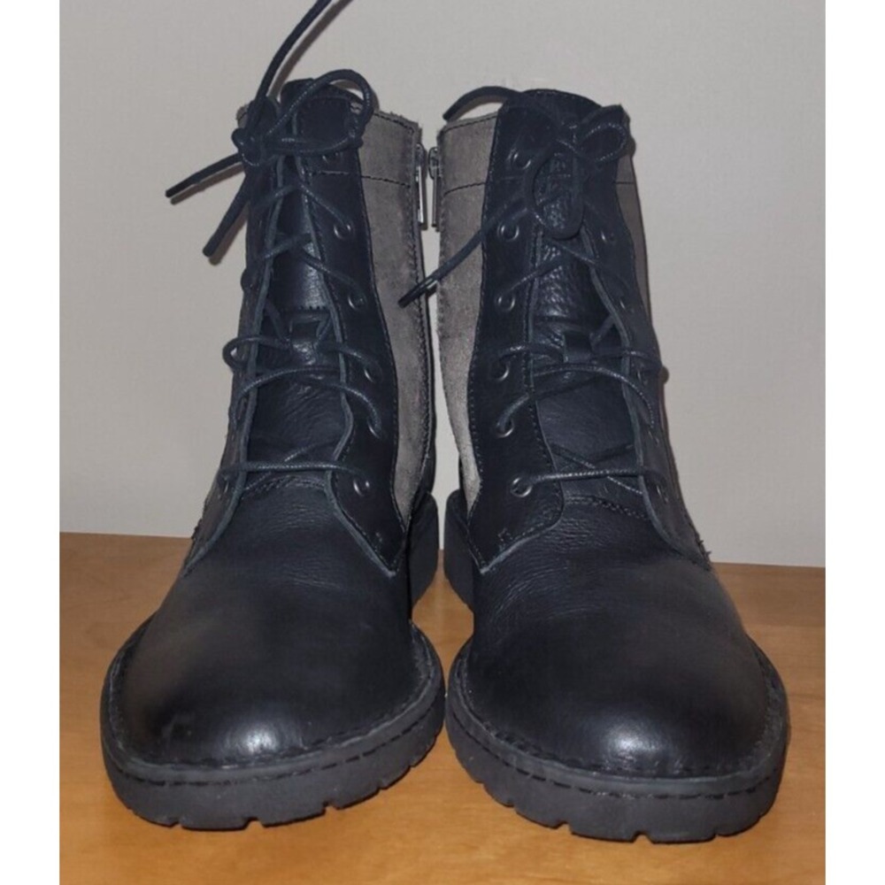 Born woman's Chukka Boots - Black and Gray